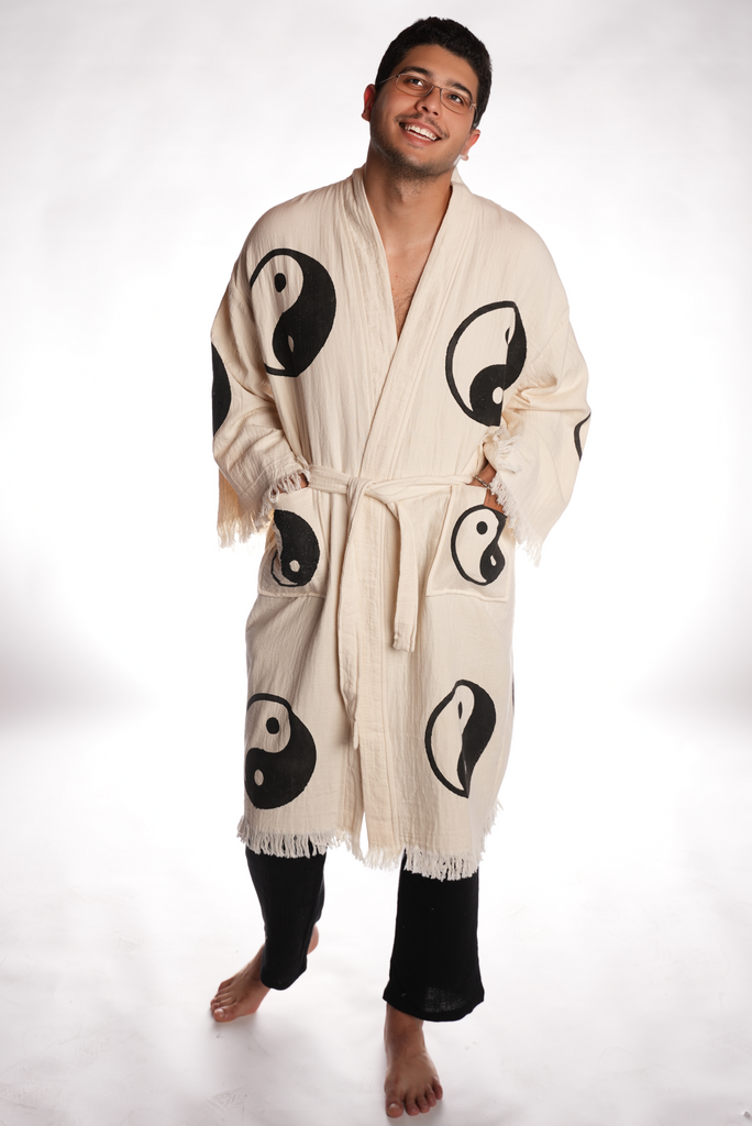 Organic cotton Yin Yang kimono, black and white reversible design, unisex boho kimono front view — Otantica Home.